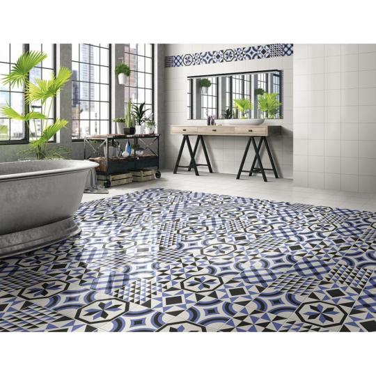 mainzu trininty blu csempe jarolap burkolat belteri egyedi design mediterran geometrikus mintas hand made kek lakberendezes felujitas enterior.jpg
